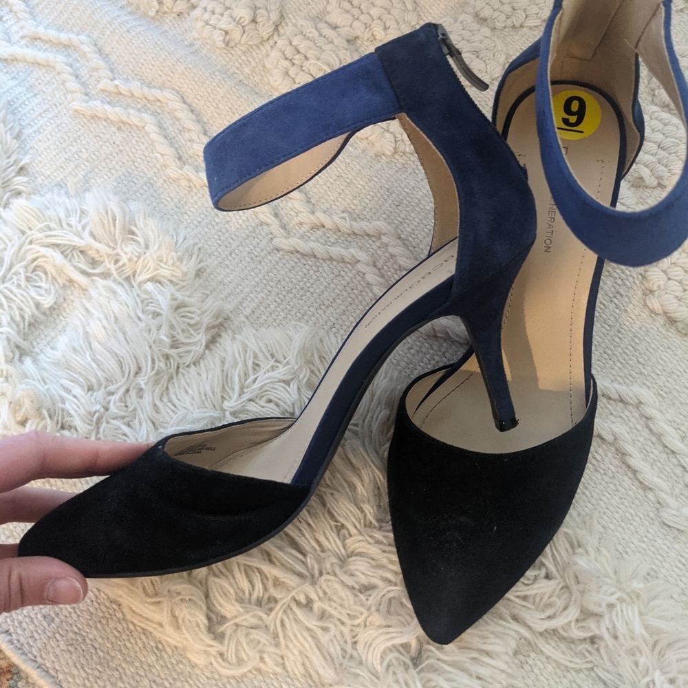 New without box BCBGeneration heels